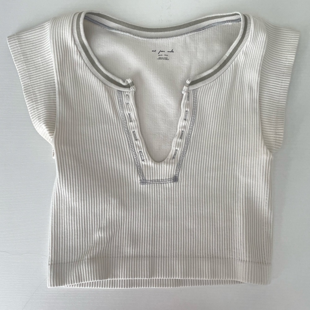 urban outfitters white “out from under go for gold seamless top” xsmall/small